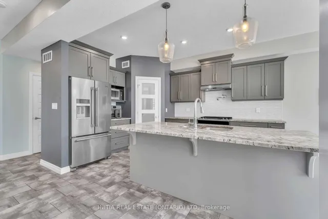571 Freeport St, London North 5