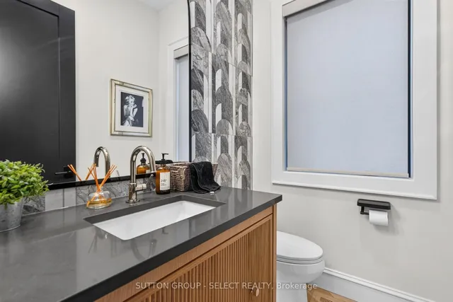 971 WELLINGTON St, London East 3