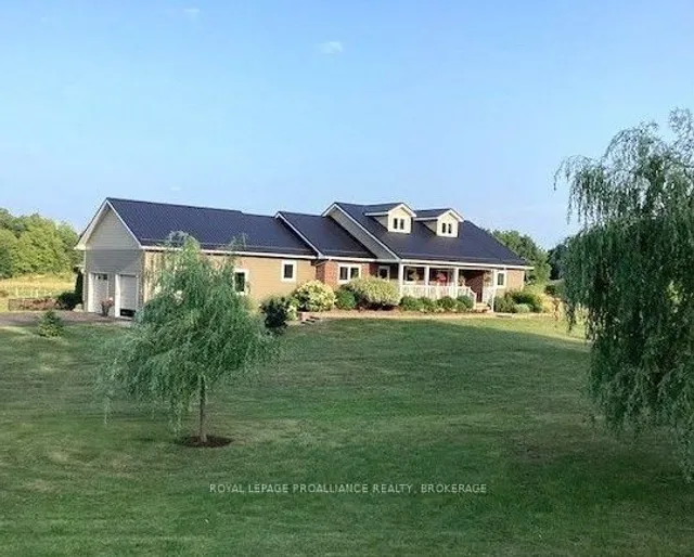 303 Escott Rockport Rd, Leeds and the Thousand Islands 4