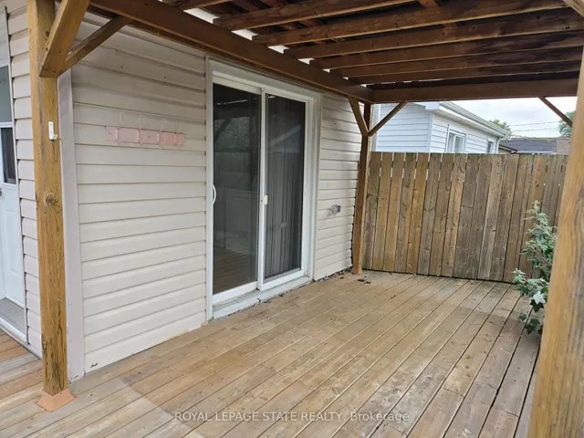325 Simpson Ave, Welland 4