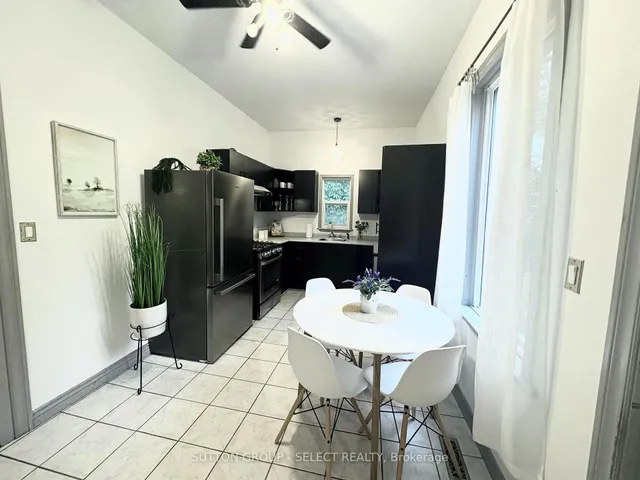563 Ontario St, London East 5