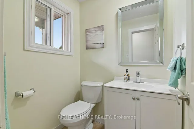 3 Benlark Rd, Barrhaven 3