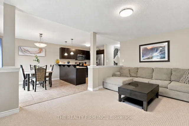 884 Reeves Ave, London North 5