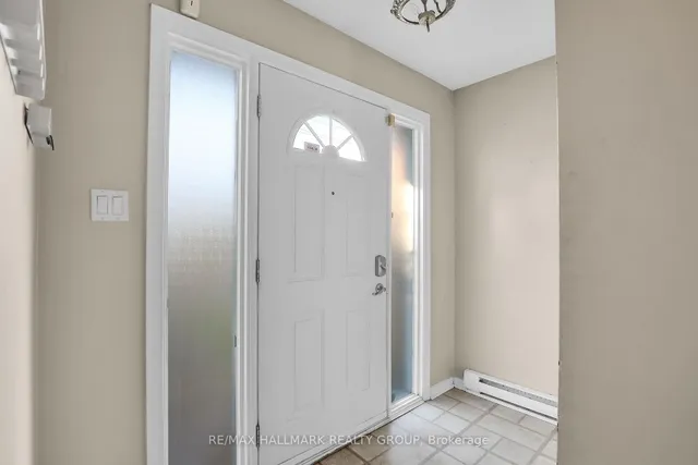 924 Dynes Rd, Ottawa 3