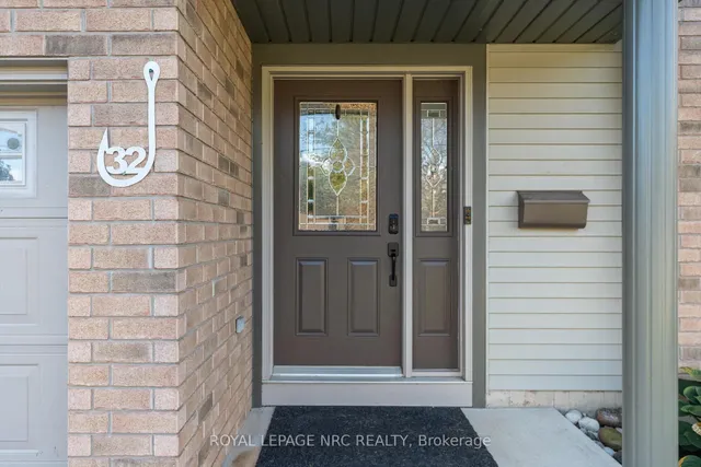 32 Lavinia St, Fort Erie 3