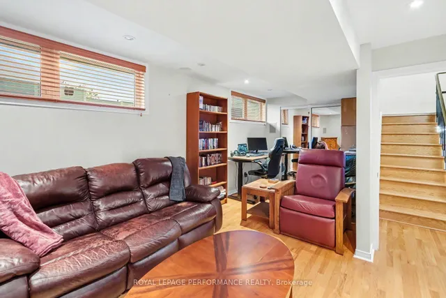 21 Pulford Cres, Ottawa 4