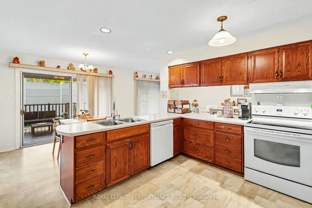 21 Pulford Cres, Ottawa 5