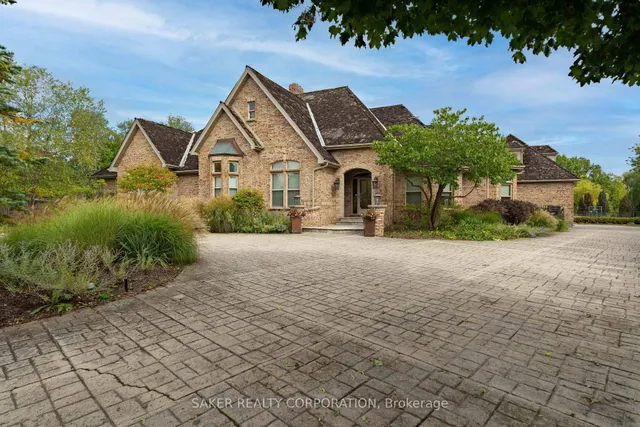 569 Franklinway Gate, London North 2