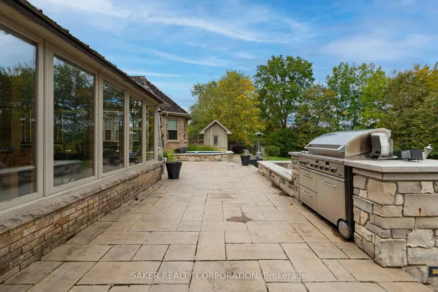 569 Franklinway Gate, London North 5