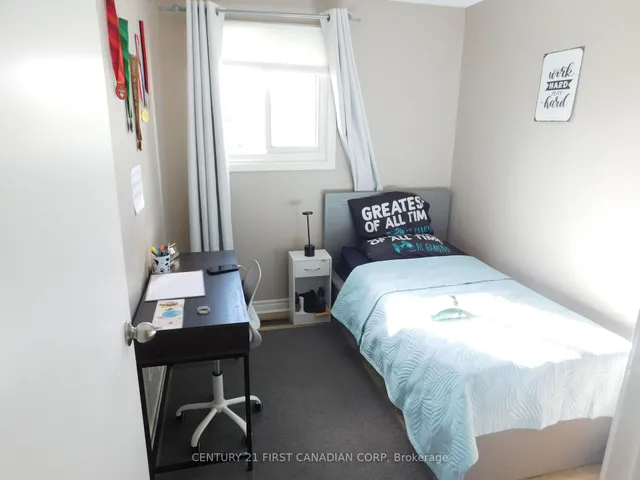 70 Fiddlers Green Rd #116, London North 5