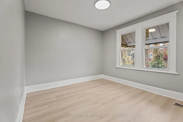 88 Gage Ave, Hamilton 4