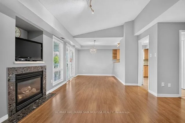 19 Colchester Sq, Kanata 3