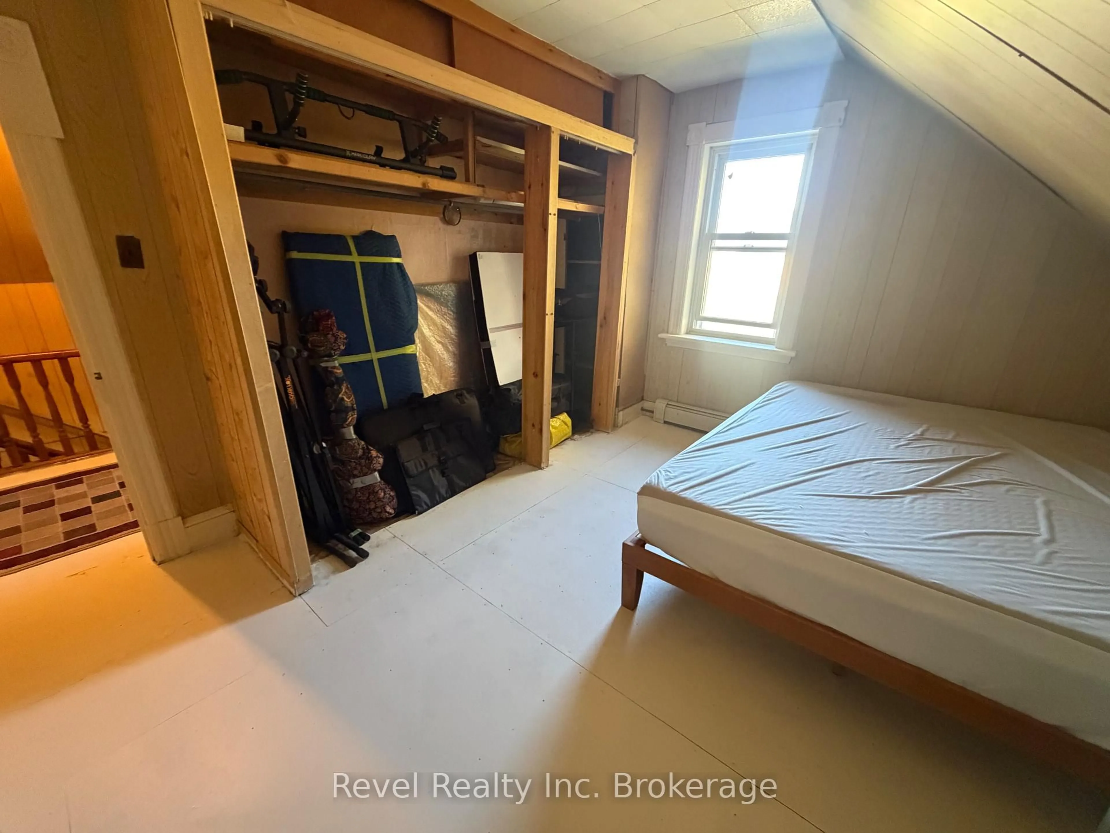 trreb/IMG-X13867402_1dab72e2-7167-43ff-836b-757a2ae0a72f-l.jpg