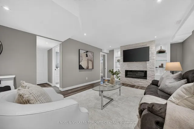31 Townsend Dr #64, Woolwich 2