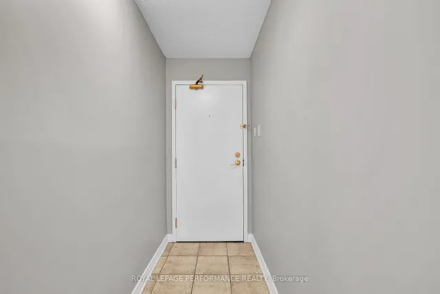 429 SOMERSET St #712, Ottawa 3