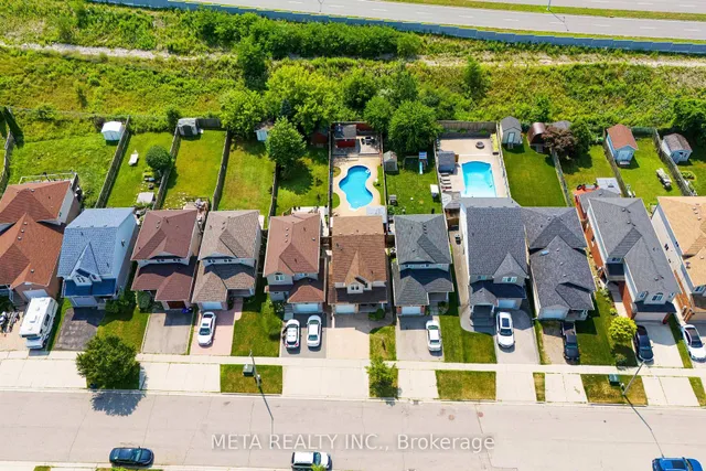 497 Langlaw Dr, Cambridge 3