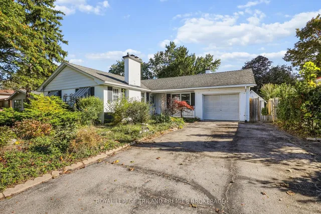 669 Sanatorium Rd, London North 3