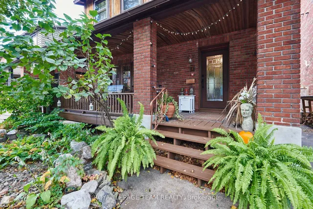 7 Thornton Ave, Ottawa 2