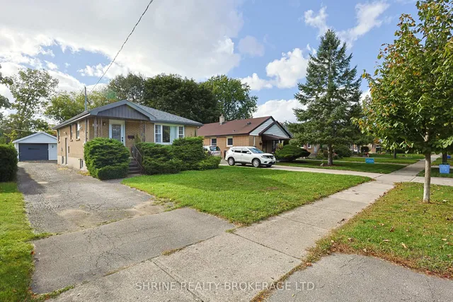 227 Sterling St, London East 3