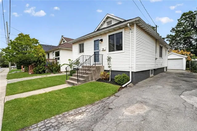 32 Richmond Ave, St. Catharines 1