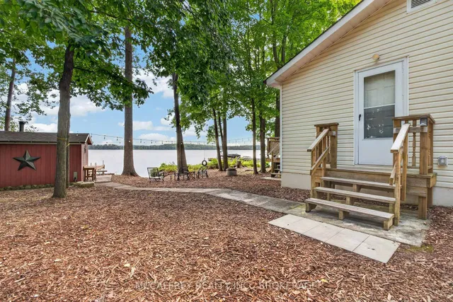 106 Bass Cove Rd, Napanee 4