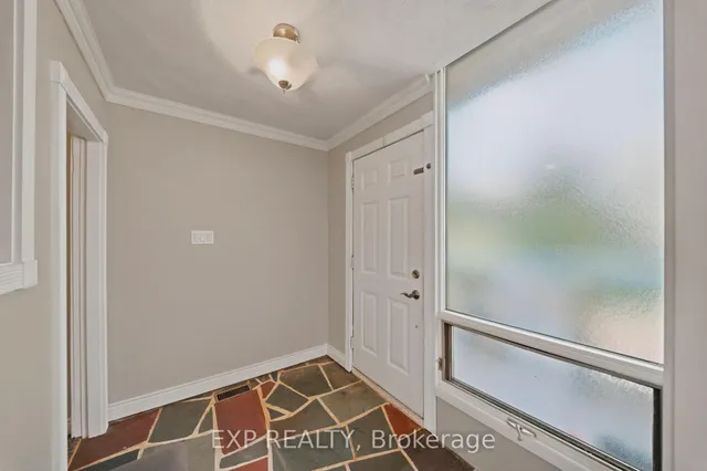 46 Avonlea Rd, Ottawa 3