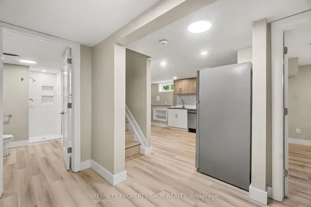 1308 Rustic Dr, Ottawa 3