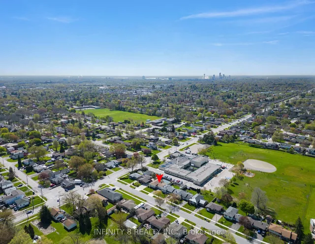 6918 Casey St, Niagara Falls 3