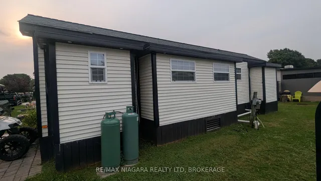 87 Evergreen Village Rd, Port Colborne 4