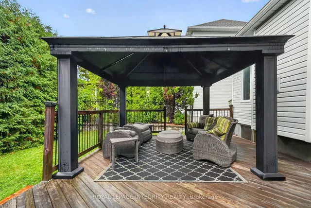 23 Tyne Crt, Ottawa 5