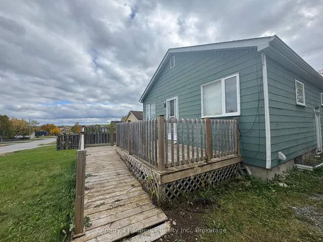 34 Flicker Ave, Manitouwadge 2