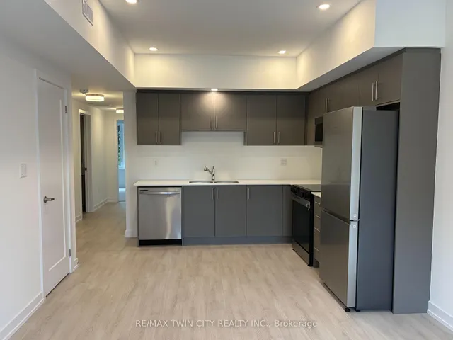 42 LOWES Rd #80, Guelph 3
