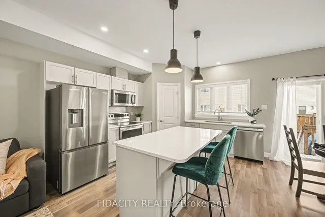 68 Vimy Ridge Cres, Arnprior 2