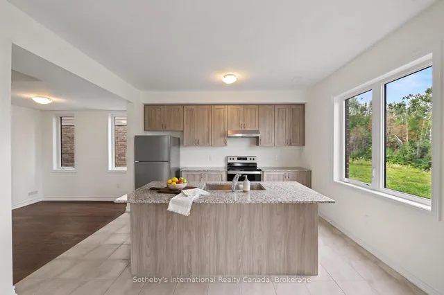 12 Hillcroft Way, Kawartha Lakes 3