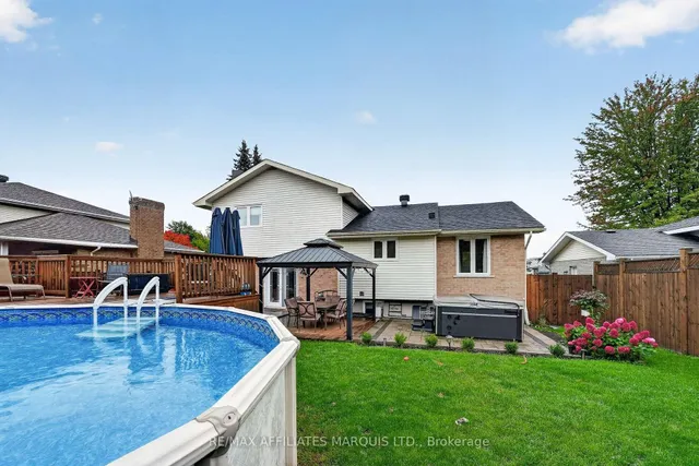 1313 Stormont Dr, Cornwall 3