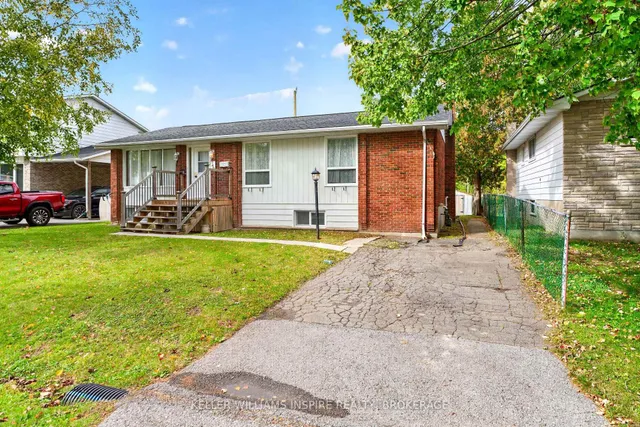 740 Dempster Dr, Gananoque 3
