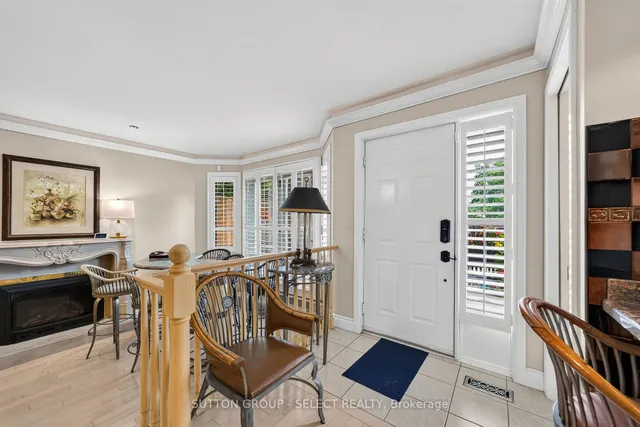152 Albert St #14, London East 4
