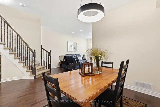 427 Sultan St, Ottawa 4