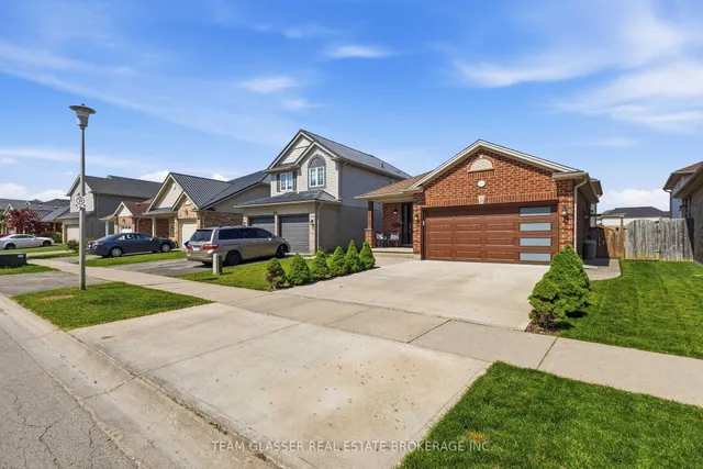2334 MEADOWGATE Blvd, London South