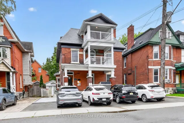 64 Delaware Ave, Ottawa
