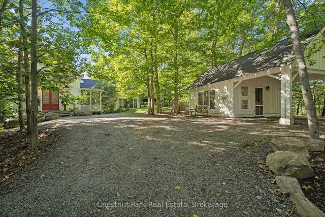 1005 Woodington Rd, Muskoka Lakes 2