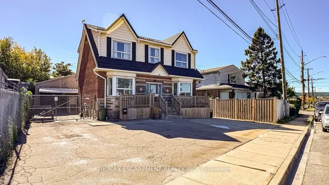 548 Beach Rd, Hamilton 2