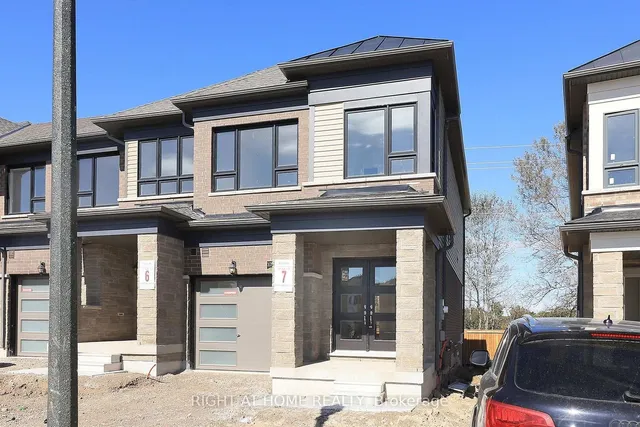 1052 Periwinkle Cres, Woodstock 2