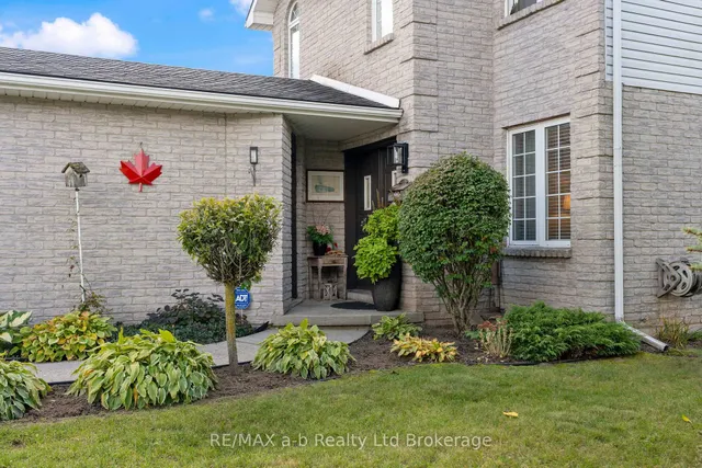 36 Kara Lane, Tillsonburg 2