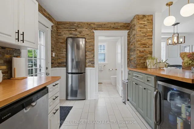 54 Hume St, London East 3