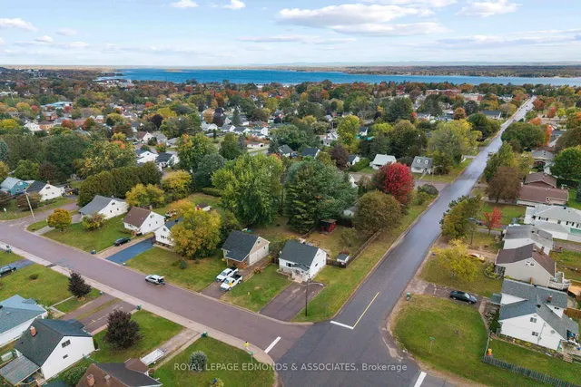 359 Chamberlain St, Pembroke 4