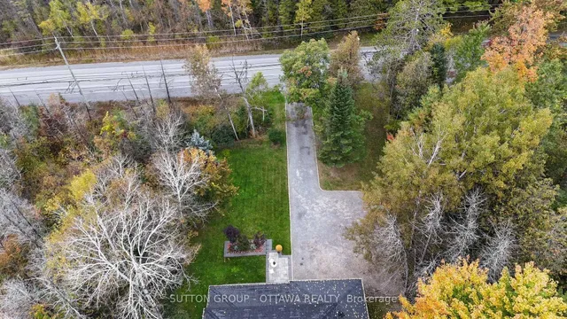 2954 Richardson Side Rd, Carp 2
