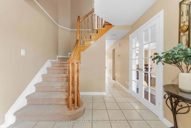 2053 ROLLING BROOK Dr, Ottawa 4