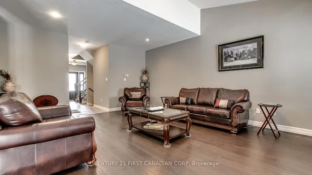 2746 Bateman Tr, London South 3