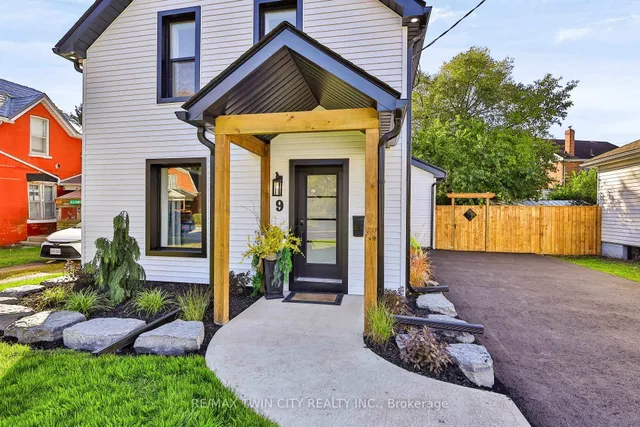 9 Walter St, Brantford 1